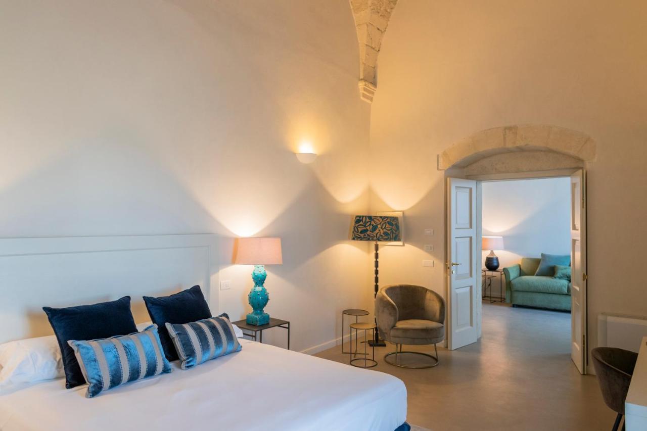 Chiostro Dei Domenicani - Dimora Storica เลชเช ภายนอก รูปภาพ