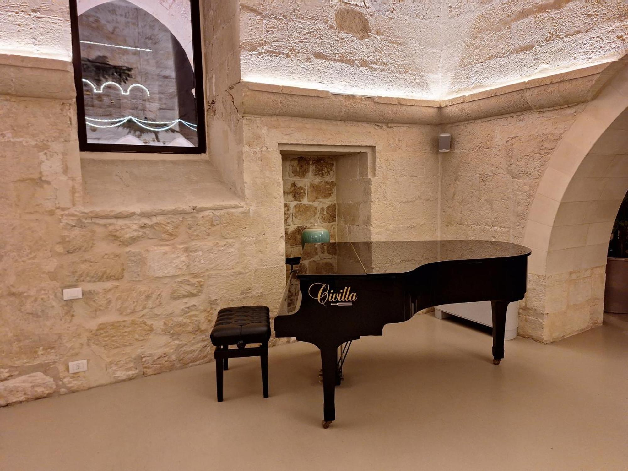 Chiostro Dei Domenicani - Dimora Storica เลชเช ภายนอก รูปภาพ